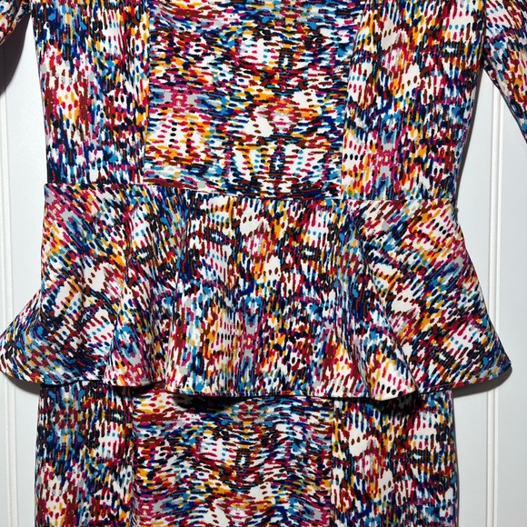 Kim Kardashian Fitted Colorful Dress, Small,peplum, wedding, colorful - Picture 4 of 4